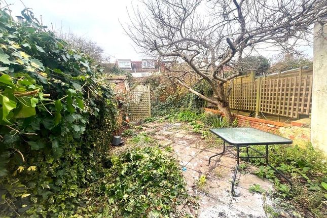 3 bed terraced house