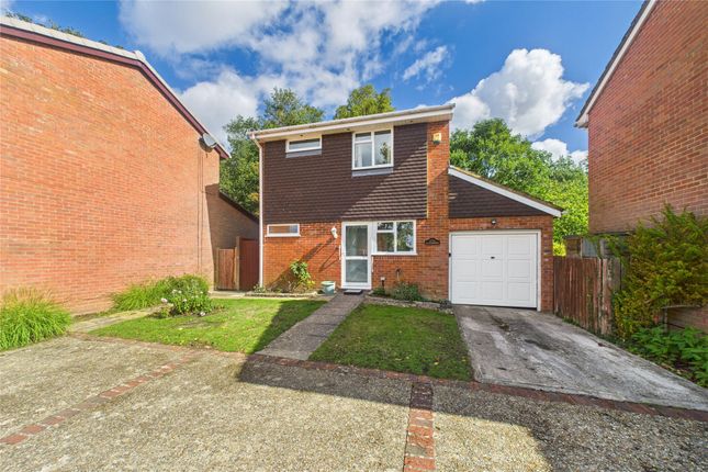 Gainsborough, Bracknell, Berkshire, RG12 3 bed detached house for sale