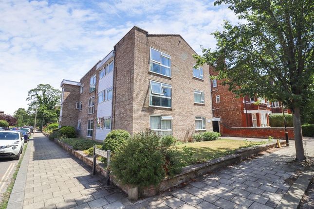 Hale Lodge, St. Andrews Road, Bedford 1 bed apartment for sale