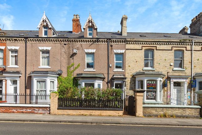 6 bedroom terraced house for sale