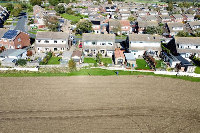 St. Catherines Drive, Leconfield... 3 bed semi