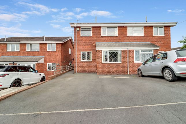 4 Birchtree Close, Wakefield 3 bed semi