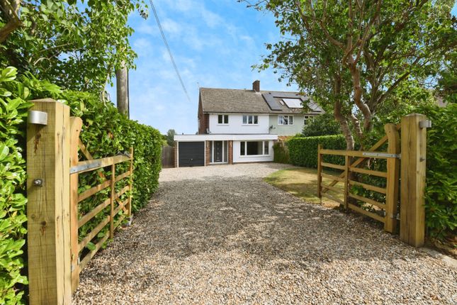 3 bedroom semi-detached house for sale