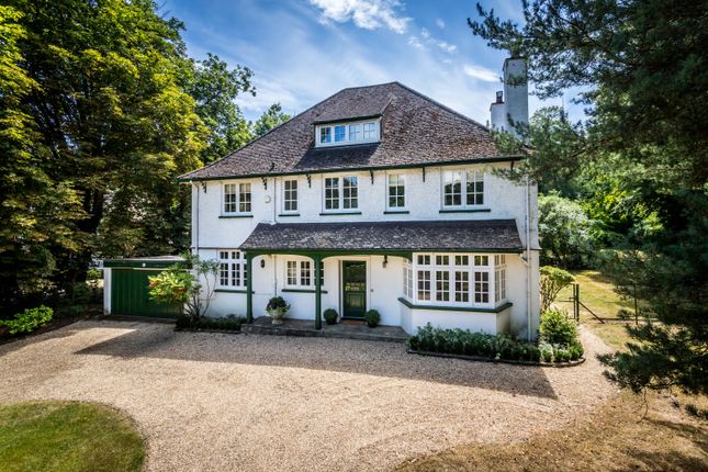 6 bedroom detached house for sale