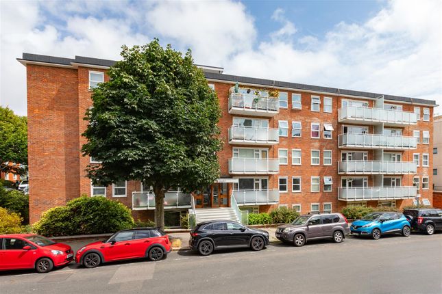 2 bed flat