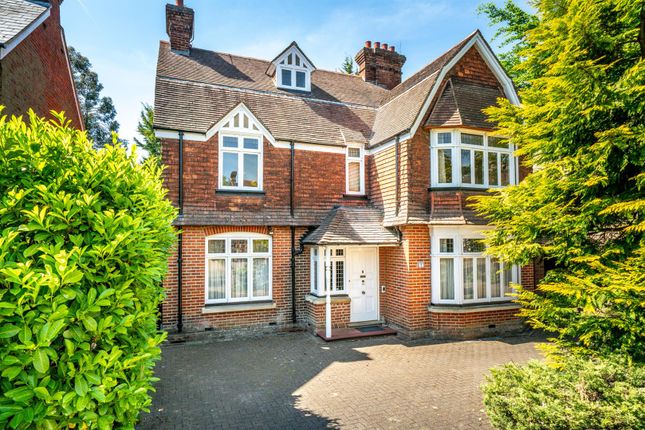 Ridgmont Road, St. Albans 6 bed detached house for sale