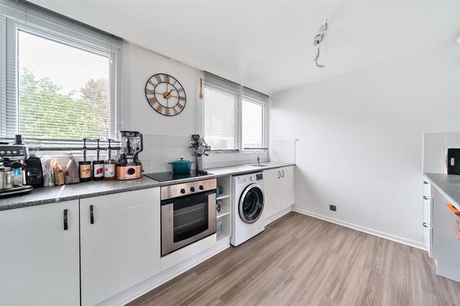 2 bedroom maisonette for sale