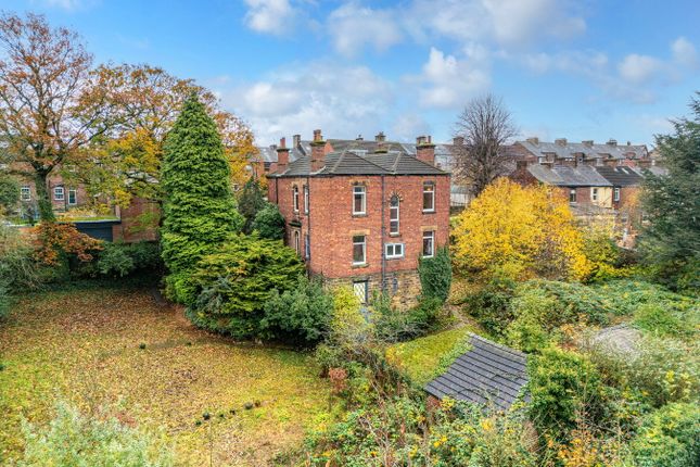 5 bedroom detached villa for sale