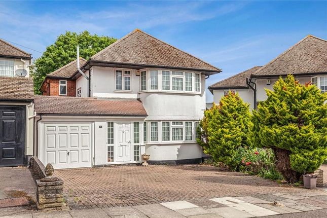 Mill Ridge, Edgware HA8 3 bed detached house for sale