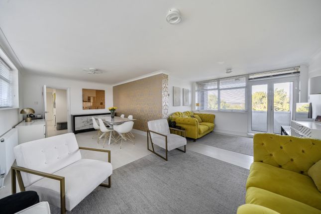The Knoll, Ealing, London, W13 2 bed flat for sale