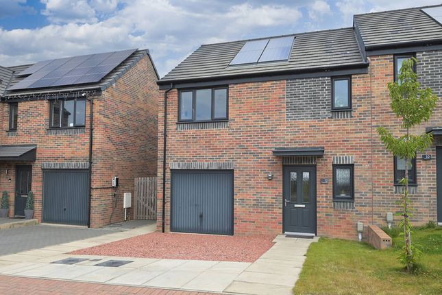 12 Bullfinch Row, Gilmerton... 3 bed semi