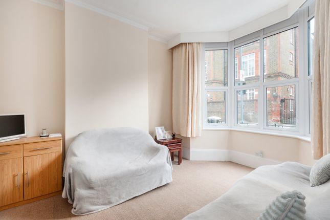 Biscay Road, London W6 3 bed terraced house for sale