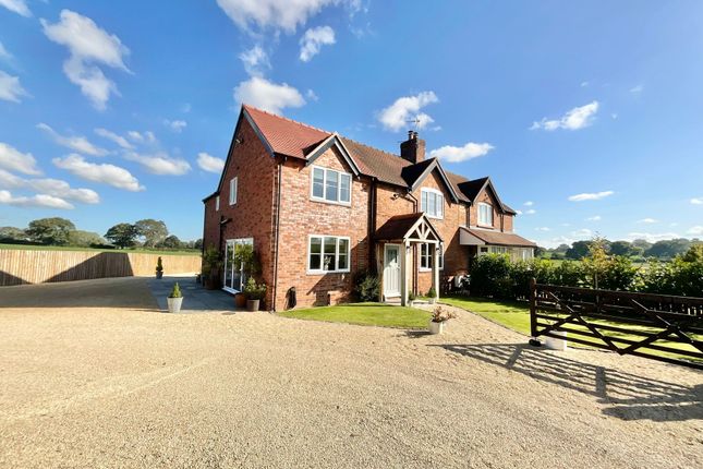 Pewit Lane, Hunsterson, CW5 4 bed semi