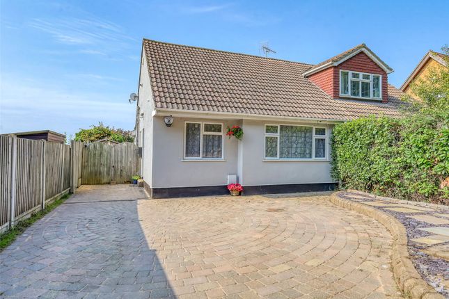 Common Approach, Thundersley... 2 bed bungalow for sale