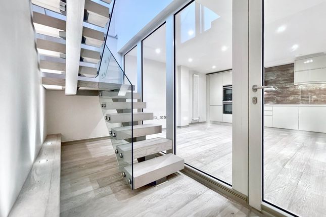 Wickham House, King Street, Richmond... 1 bed flat for sale