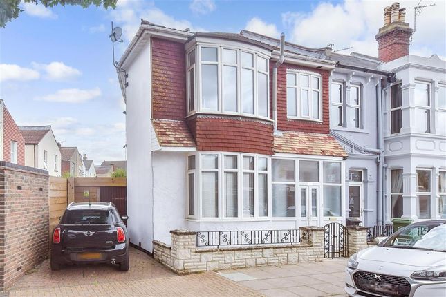 Gladys Avenue, Portsmouth, Hampshire 4 bed end of terrace house for sale