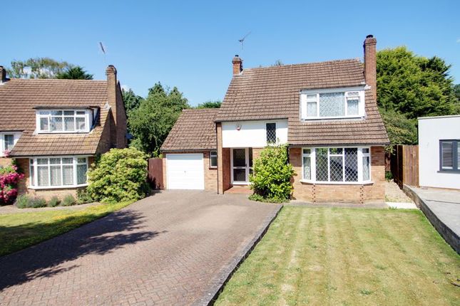 Brookside Crescent, Cuffley EN6 3 bed detached house for sale