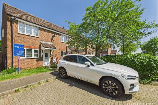 Salmon Close, Welwyn Garden City AL7 3 bed end of terrace house for sale