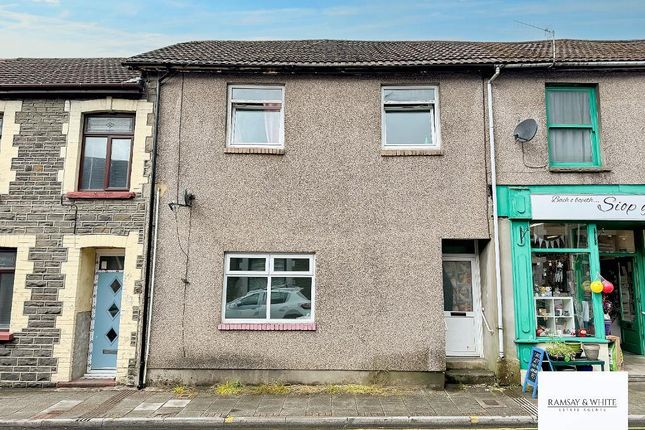 Terraced house for sale