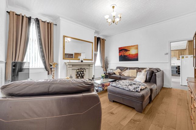 4 bed end terrace house