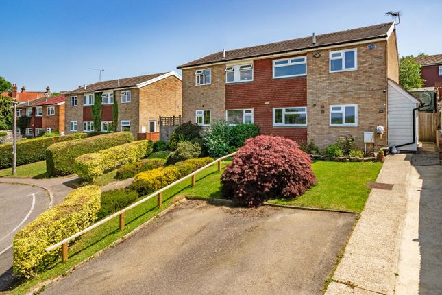 Queens Cottages, Wadhurst, TN5 3 bed semi