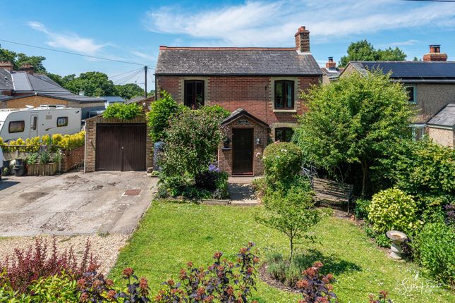 Marks Corner, Newport 4 bed cottage for sale