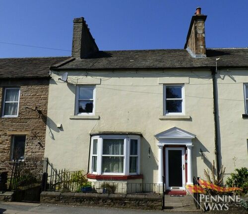 4 bed terraced house