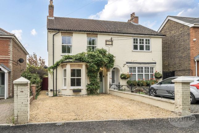 Ash Green Road, Ash Green GU12 3 bed semi