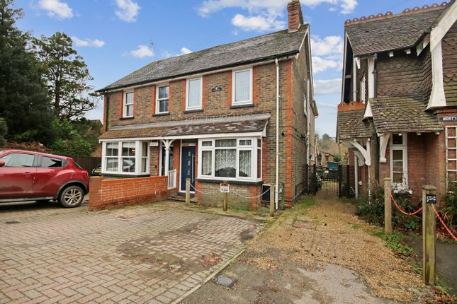 London Road, East Grinstead, RH19 3 bed semi