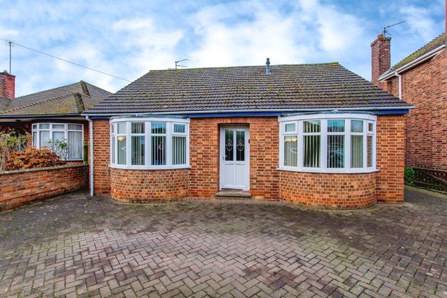 2 bed detached bungalow