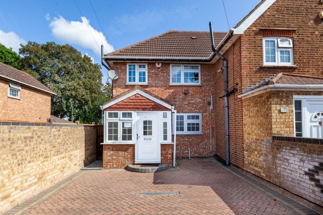 Kingsway, Hayes UB3 3 bed terraced house for sale