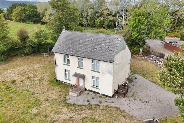 Ty Coch Lane, Cwmbran NP44 4 bed detached house for sale