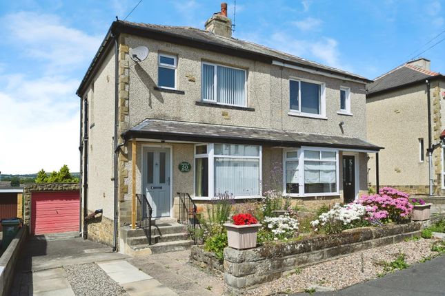 Oxford Avenue, Guiseley, Leeds 3 bed semi
