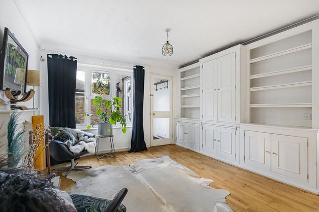 Westcott Road, Kennington, SE17 1 bed flat for sale