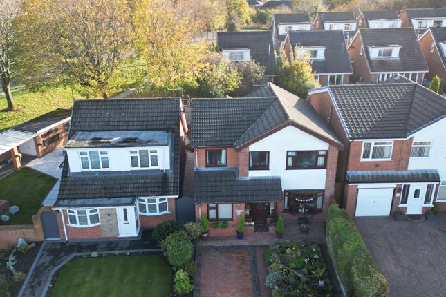 4 bed detached house