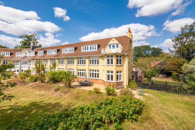 Jane Walker Park, Colchester CO6 6 bed house for sale