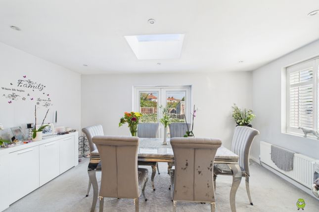 288 Old Farm Avenue, Sidcup 3 bed end of terrace house for sale