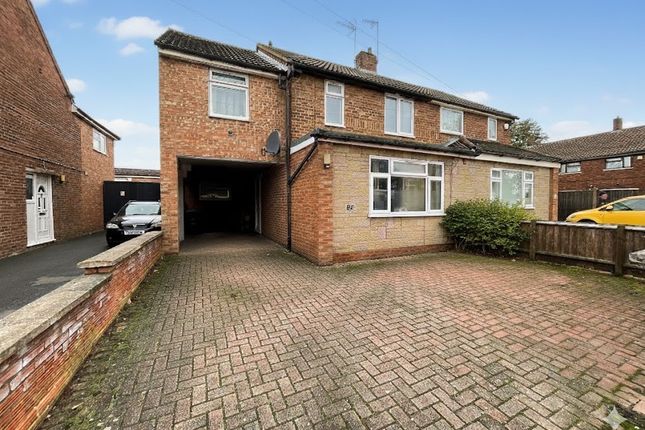 Rowelfield, Luton, Bedfordshire, LU2 9HL 6 bed semi
