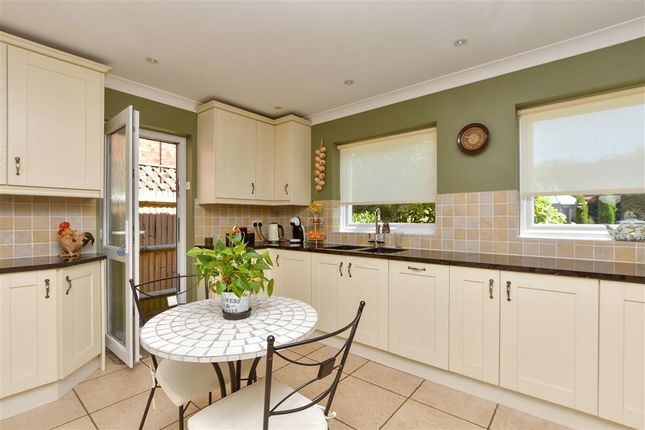 Pear Tree Lane, Loose, Maidstone, Kent 4 bed detached house for sale