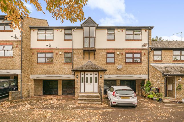 Crofton Gate Way,  London, SE4 1 bed flat for sale