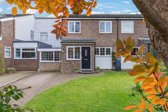 Stockens Dell, Knebworth SG3 4 bed house for sale