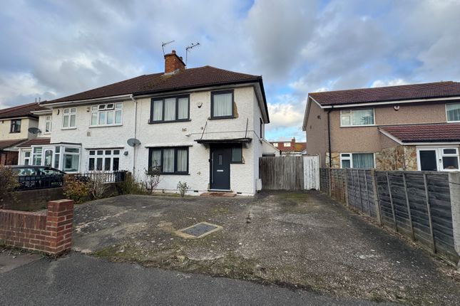 Victoria Gardens, Hounslow, TW5 3 bed semi