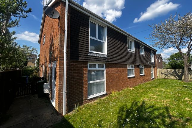 Stanton Avenue, Newsham farm, Blyth... 2 bed flat for sale