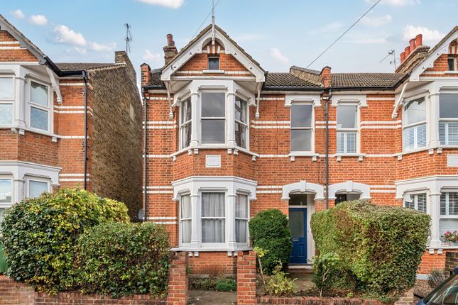 6 bedroom semi-detached house for sale
