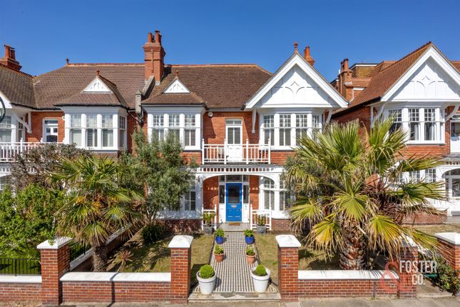 6 bedroom house for sale