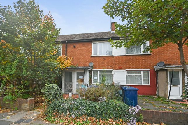 Greenford Road, Greenford 2 bed ground floor flat for sale