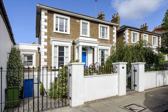 Shepherd's Bush W12 W12 5 bed detached villa for sale