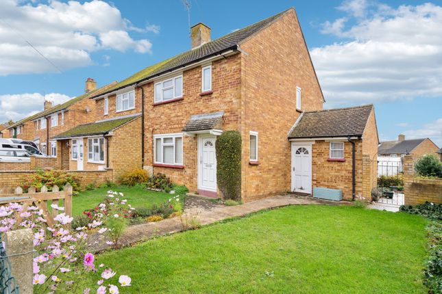 Roberts Road, Aylesbury HP17 2 bed semi