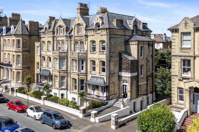 Fourth Avenue, Hove BN3 2 bed apartment for sale