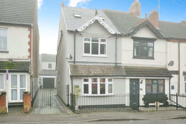 3 bed end terrace house